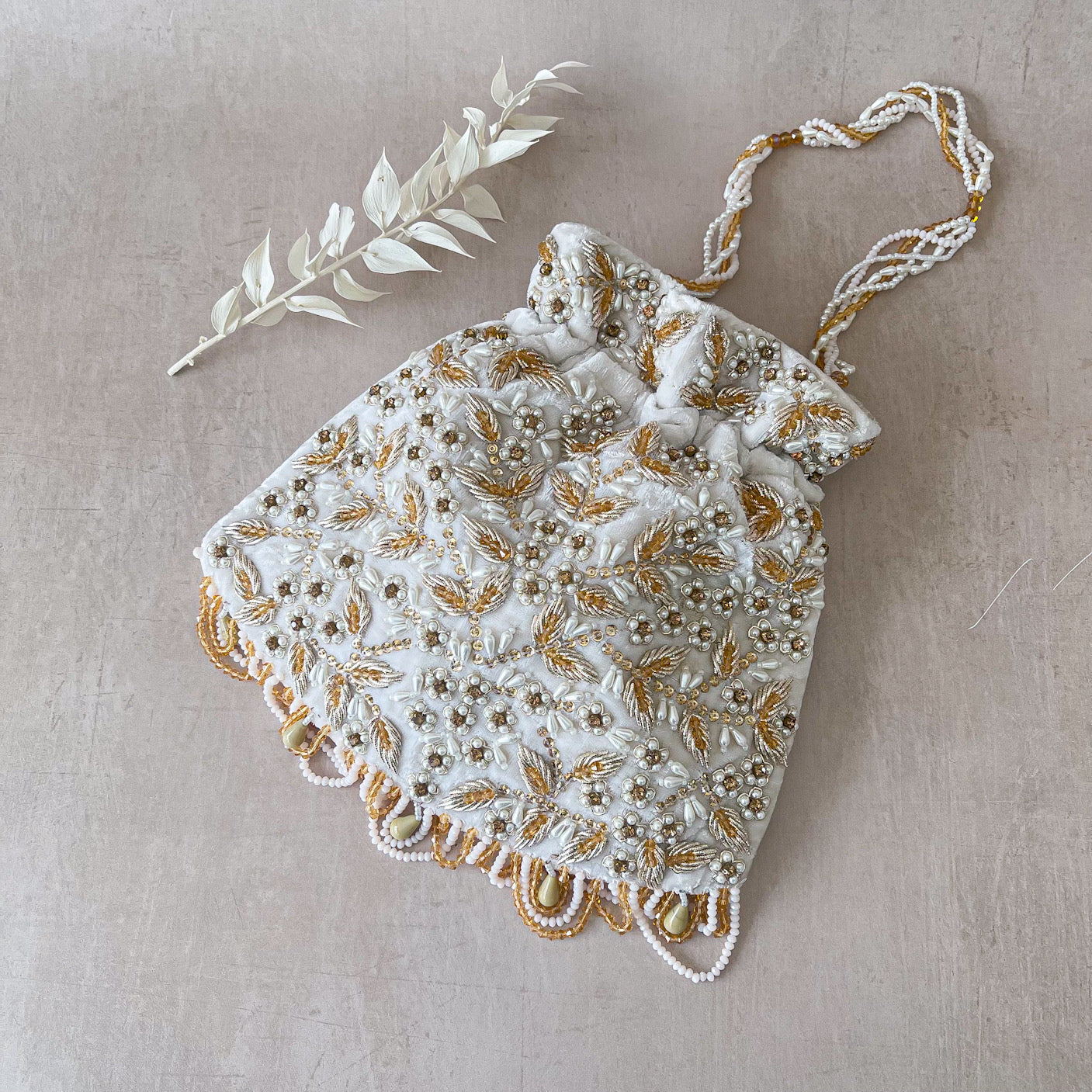Kiya Potli (White)