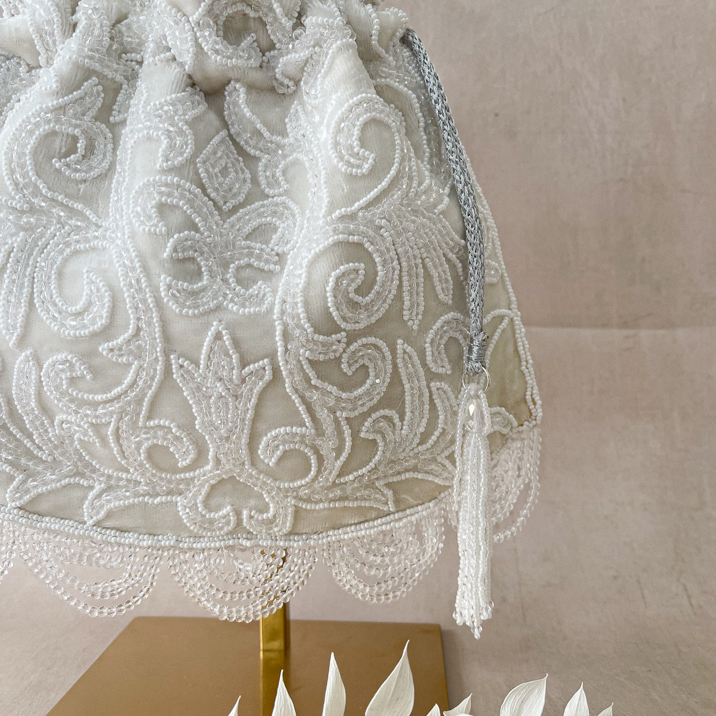 Uma Potli (Off White)