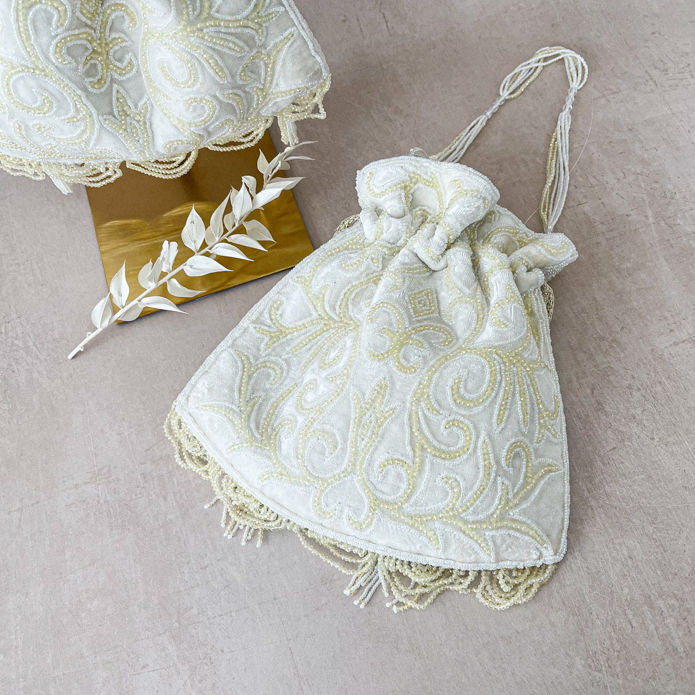 Uma Potli (Cream)