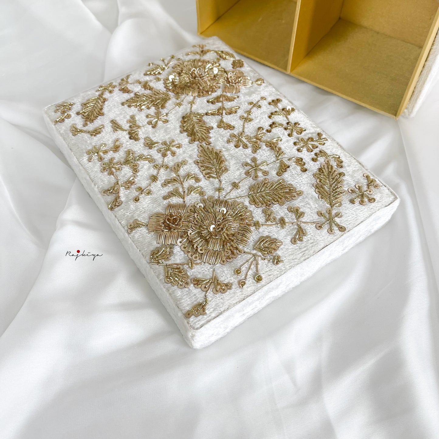 Kalire Dainty Jewellery Box (Off White)