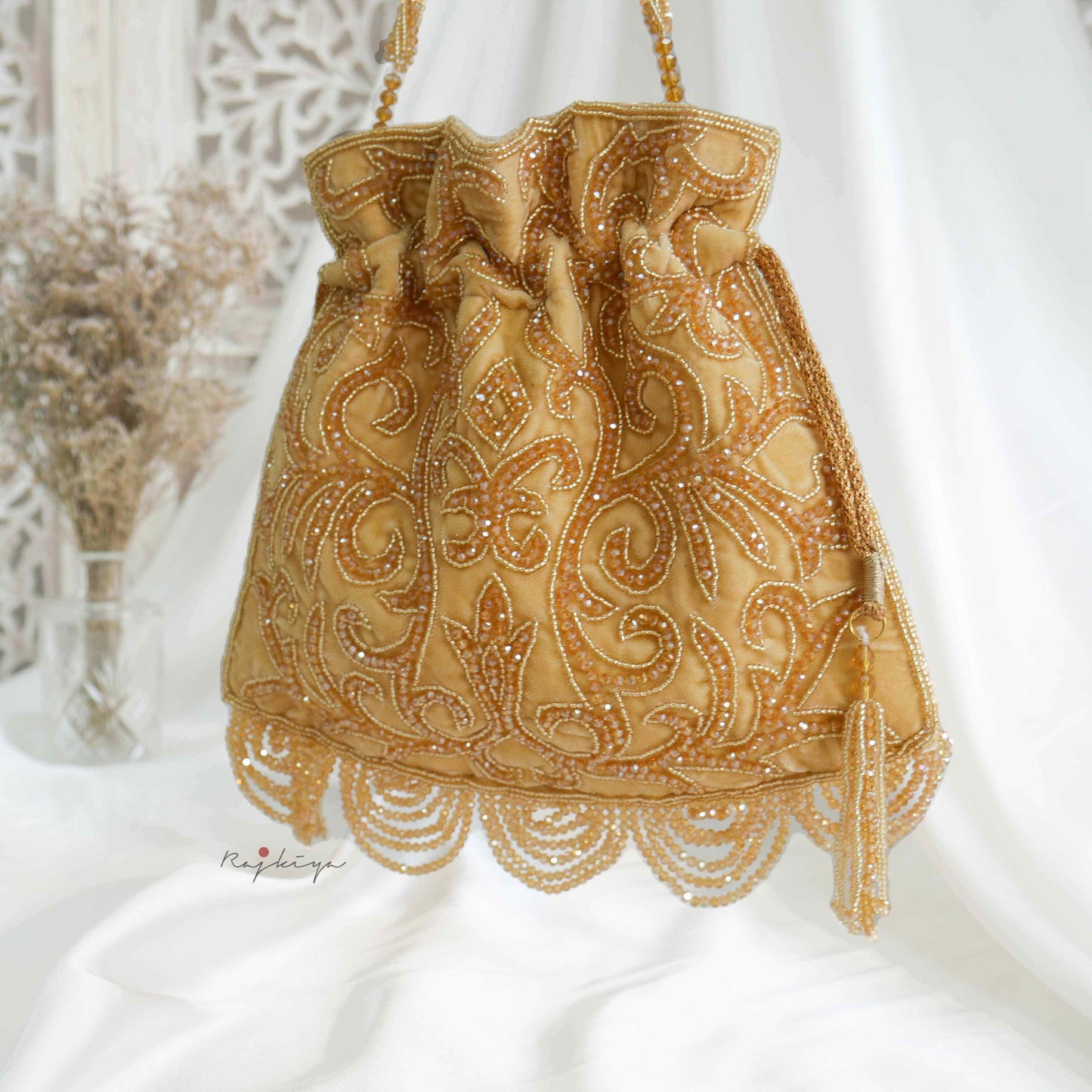 Uma Potli (Light Gold)