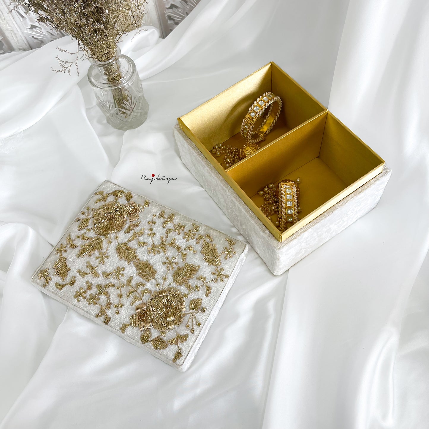Kalire Dainty Jewellery Box (Off White)