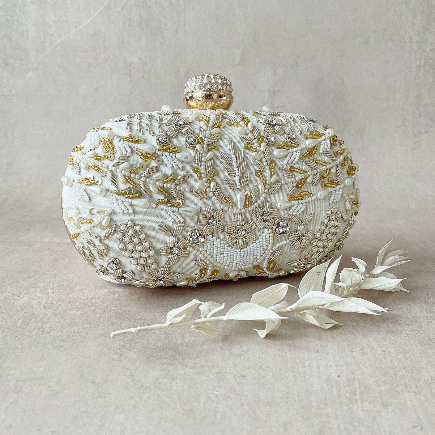 Lilia Capsule