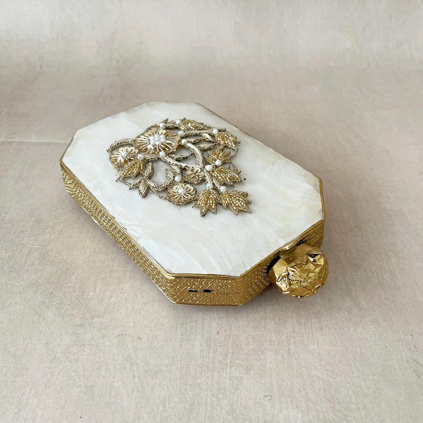 Leylat (Mother of Pearl)