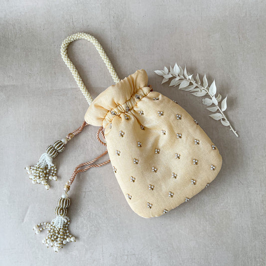 Motif (Gold)