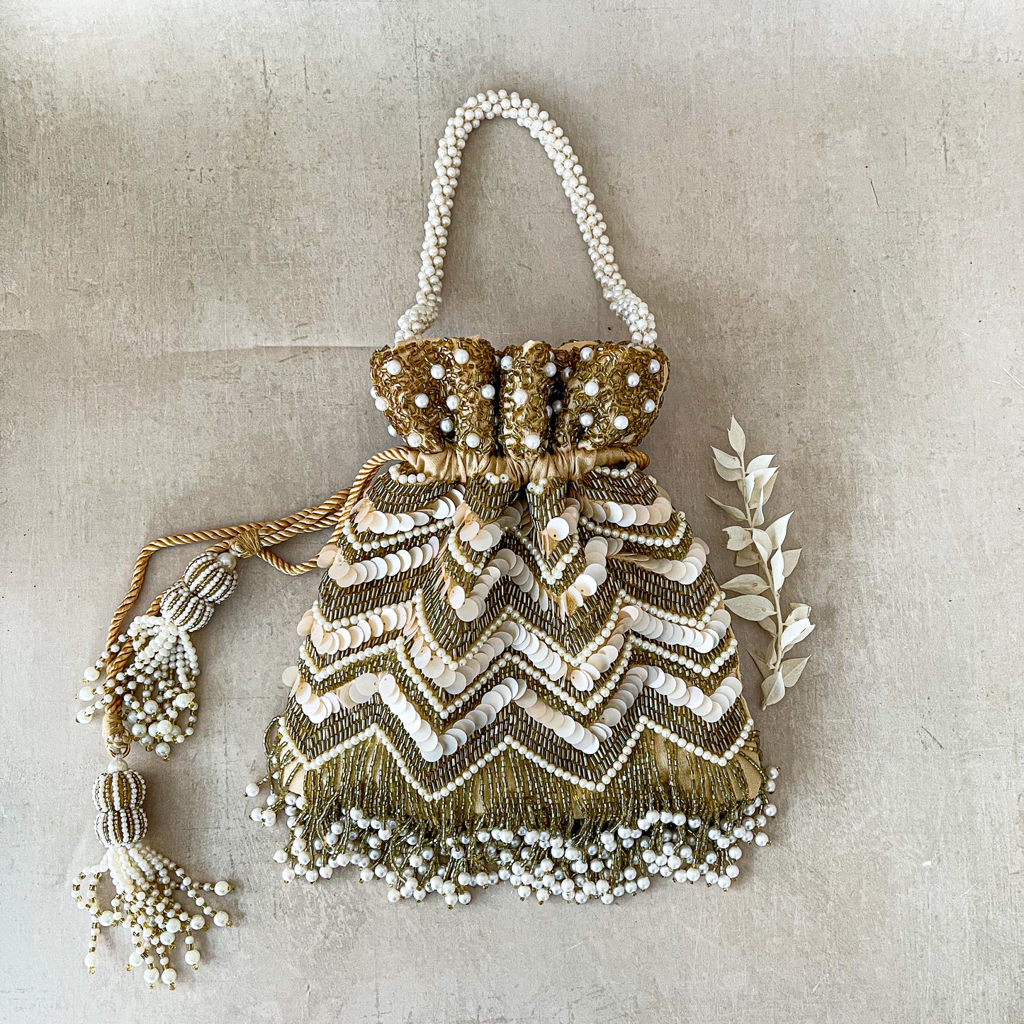 Empressa (Gold)