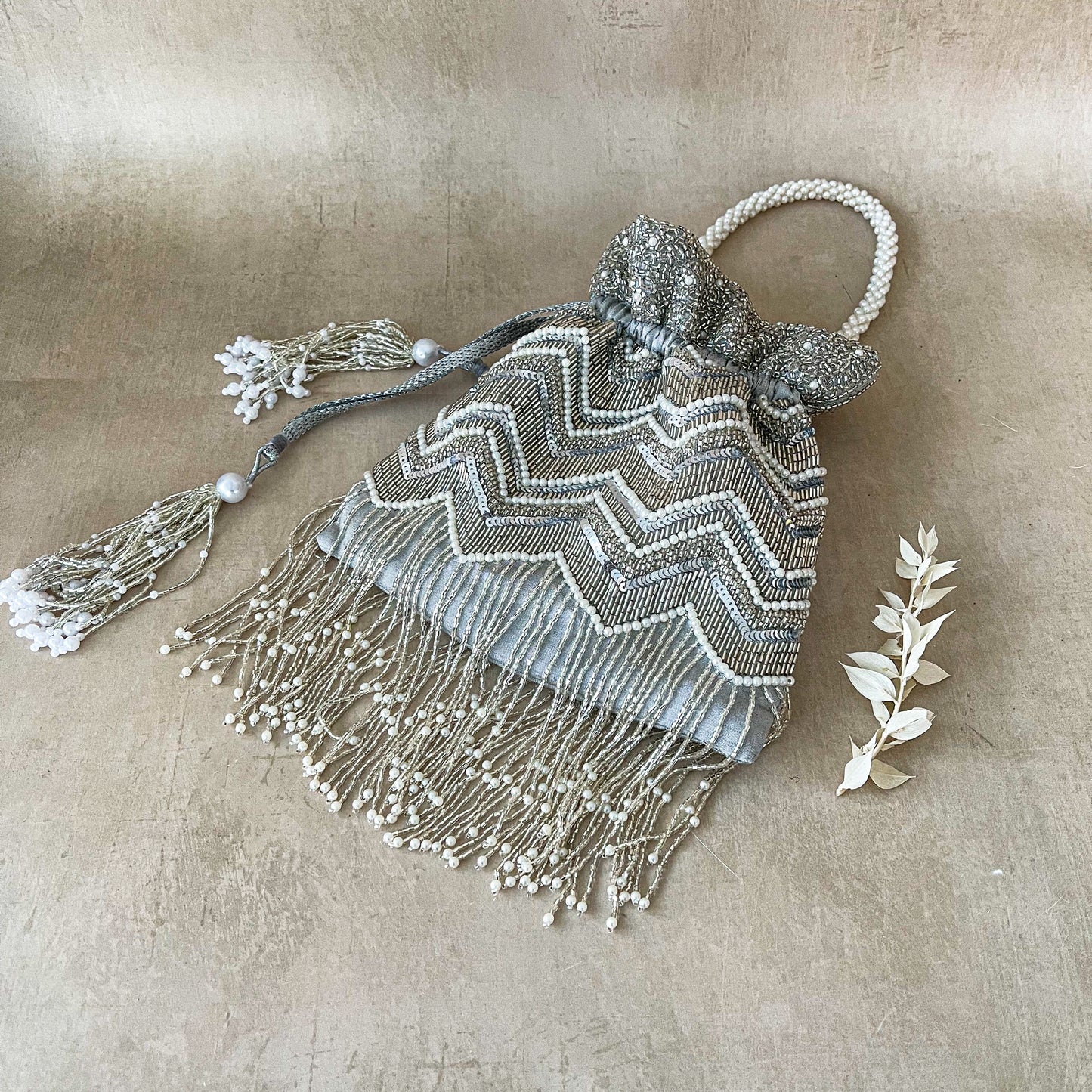 Empressa (Silver)