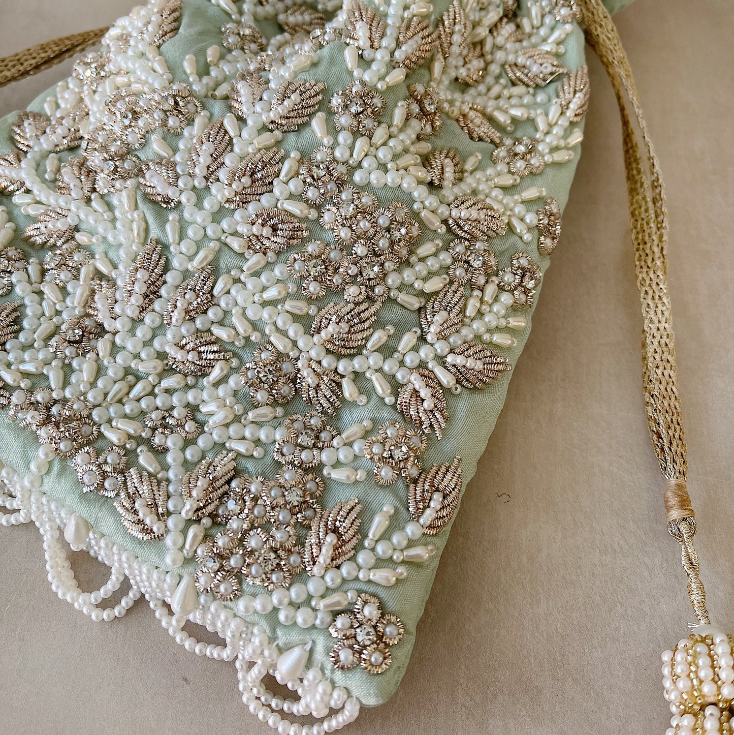 Enchant (Mint)