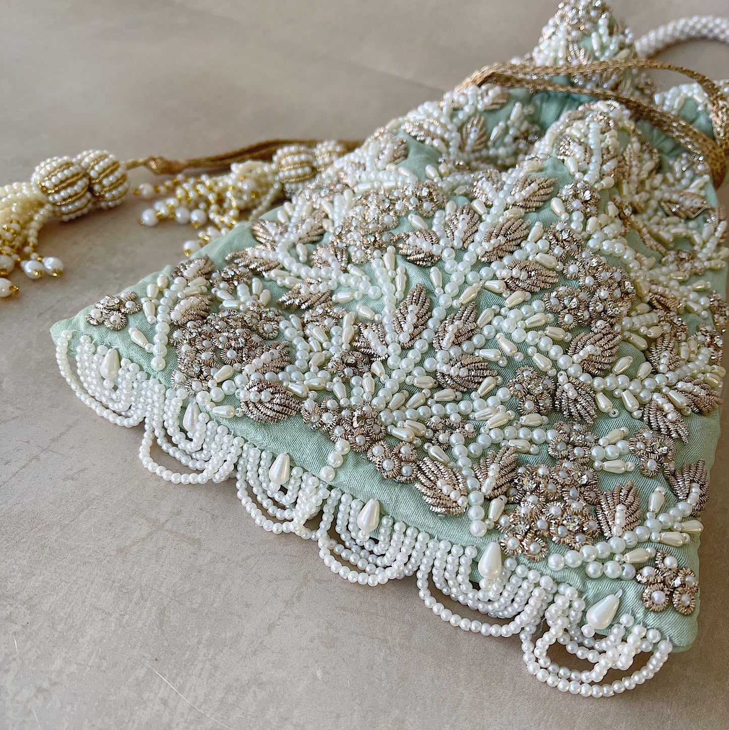 Enchant (Mint)
