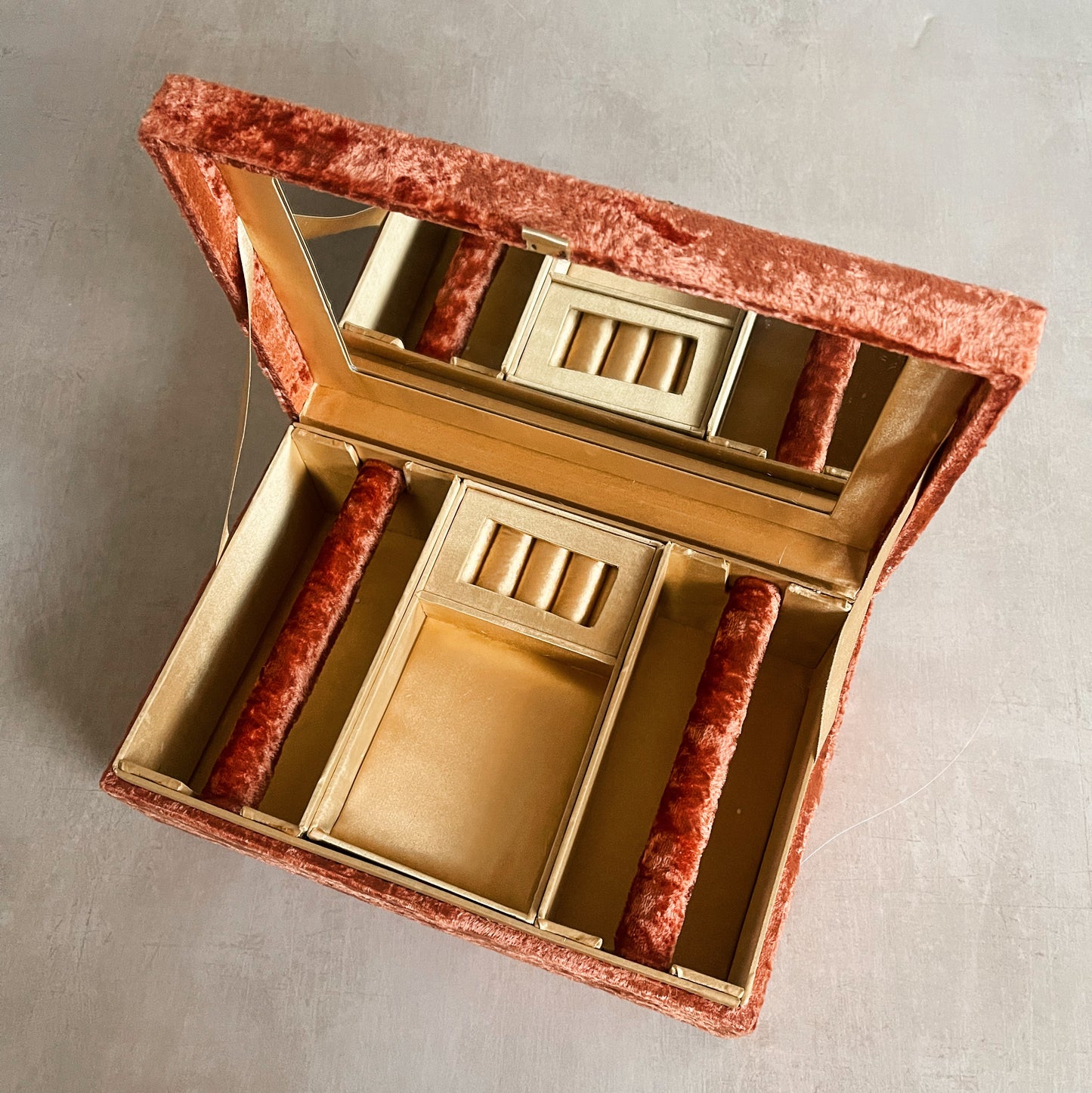 Amailah Trousseau Box