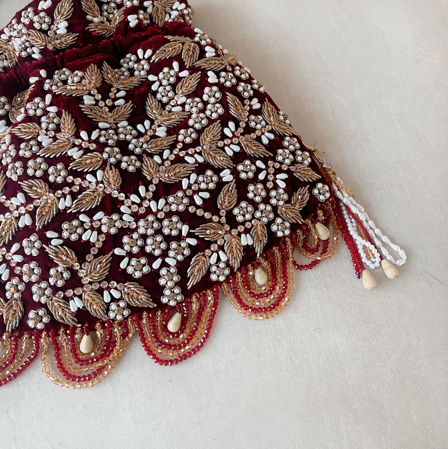 Kiya Potli (Maroon)