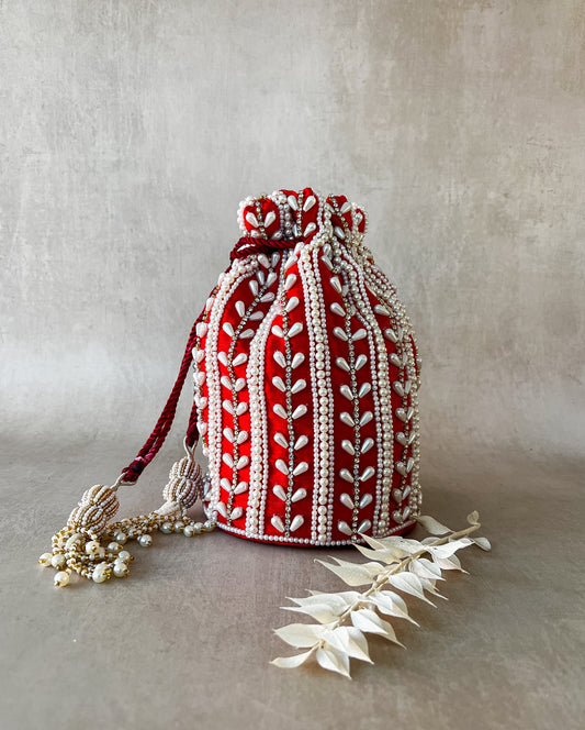 Pearl Vines (Red)