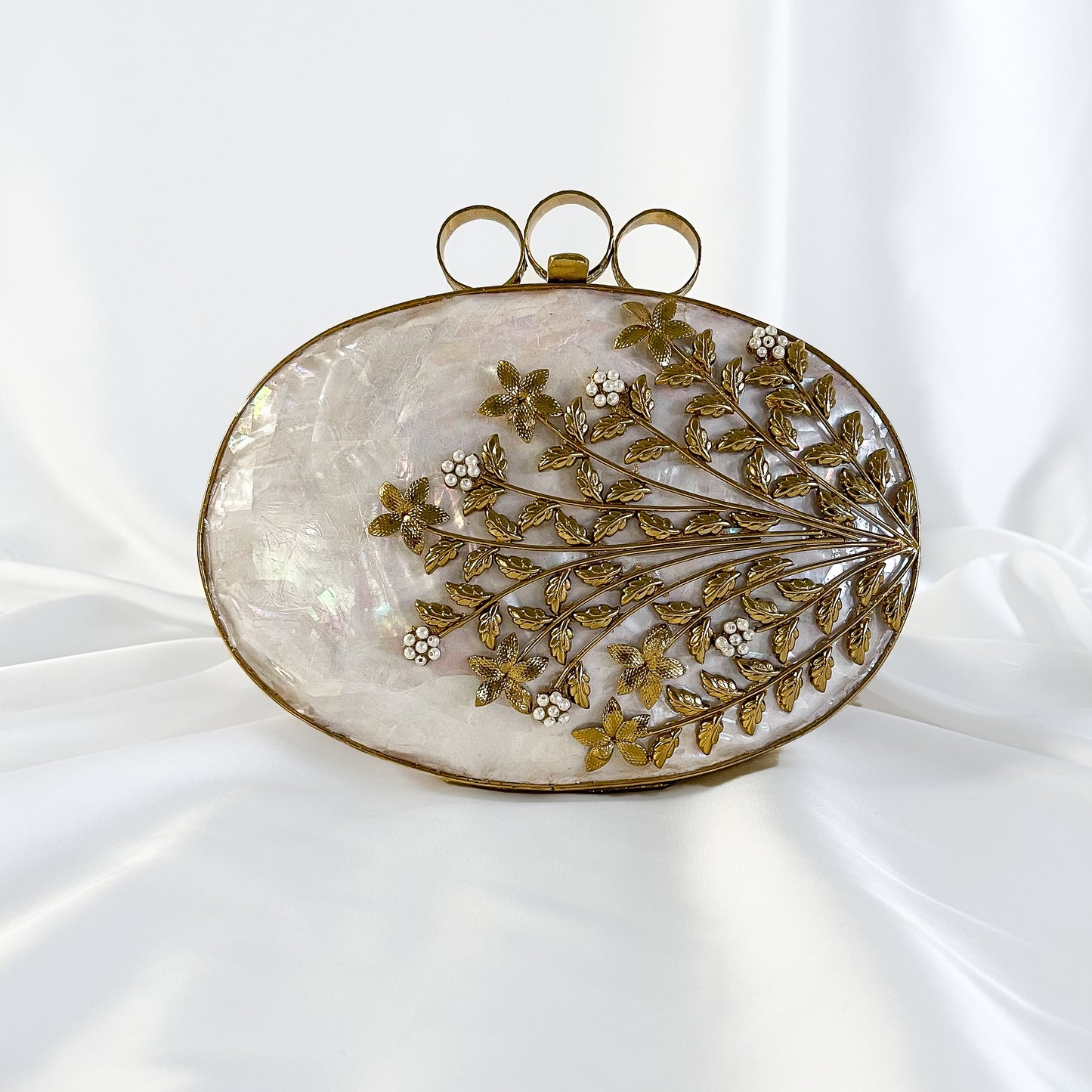 Liza (Oval)