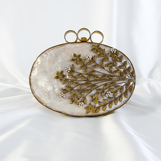 Liza (Oval)