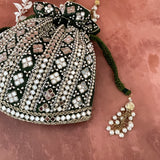 Chashni Potli (Mehendi Green)
