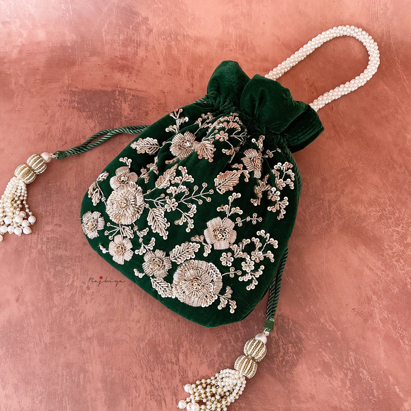 Mughal Potli (Evergreen)