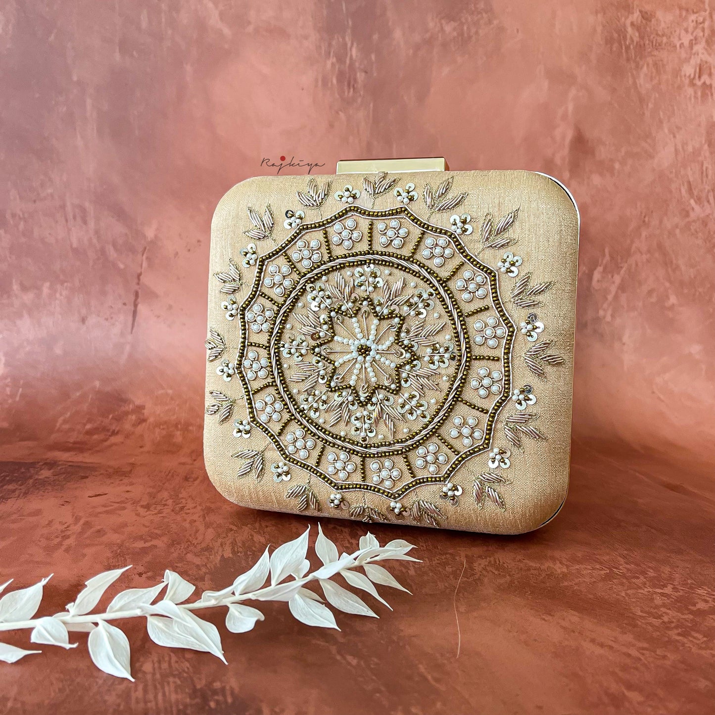 Virala [SQ Gold]