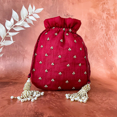 Motif (Deep Red)
